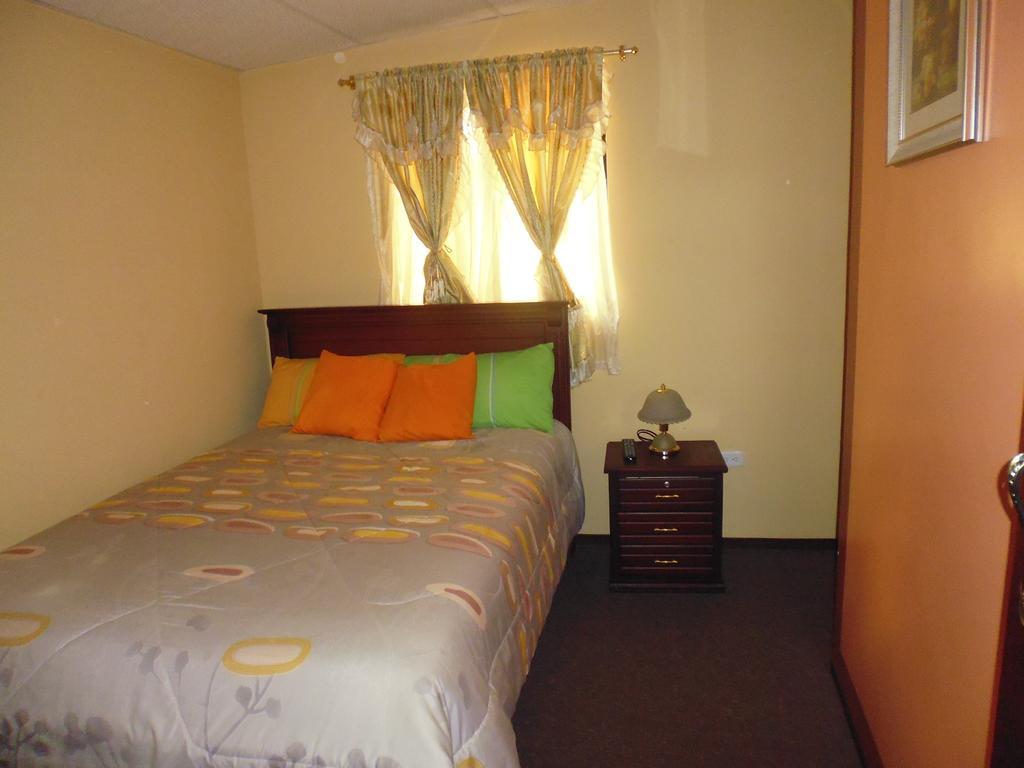 Hotel Residencial El Viajero Табабела Экстерьер фото